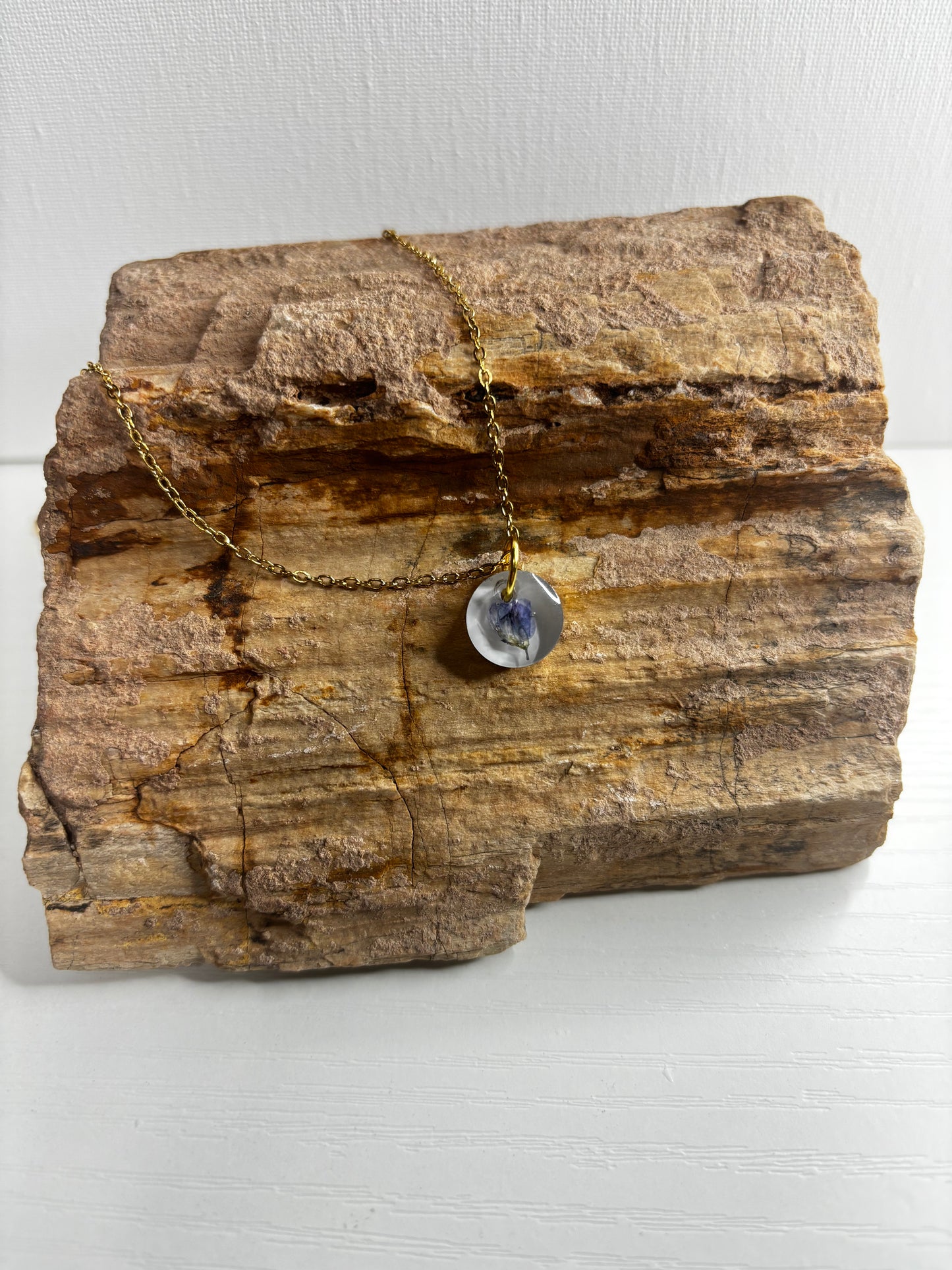 Purple and gold circle necklace